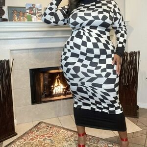Black and White Checkered Long Sleeve Dress